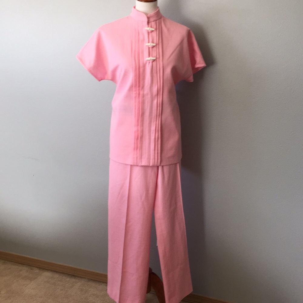 1960/70’s vintage pink pantsuit oriental style top